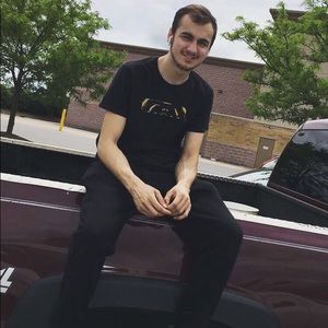 Meet your Posher, Angelo